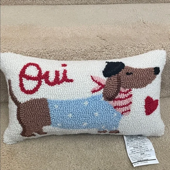 Dachshund Decorative hooked Pillow with Red Heart - Picture 1 of 7